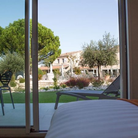 Le Domaine Des Oliviers Hotel Pierrelatte Eksteriør billede