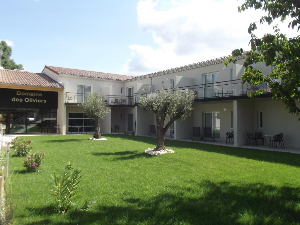 Le Domaine Des Oliviers Hotel Pierrelatte Eksteriør billede