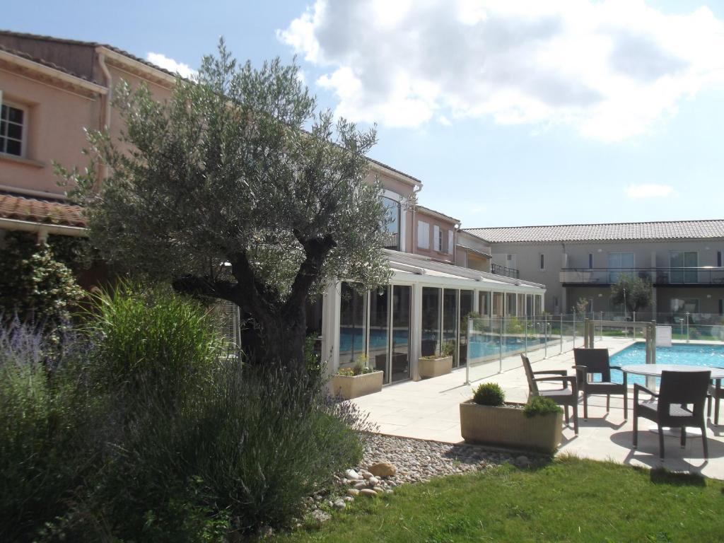 Le Domaine Des Oliviers Hotel Pierrelatte Eksteriør billede