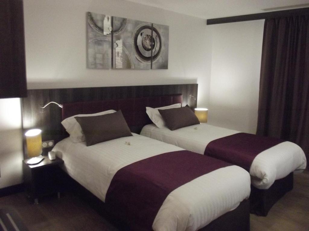 Le Domaine Des Oliviers Hotel Pierrelatte Værelse billede