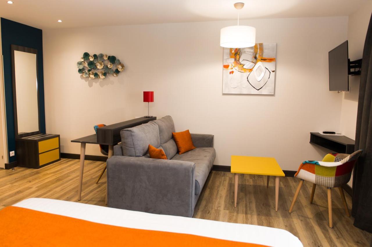 Le Domaine Des Oliviers Hotel Pierrelatte Eksteriør billede
