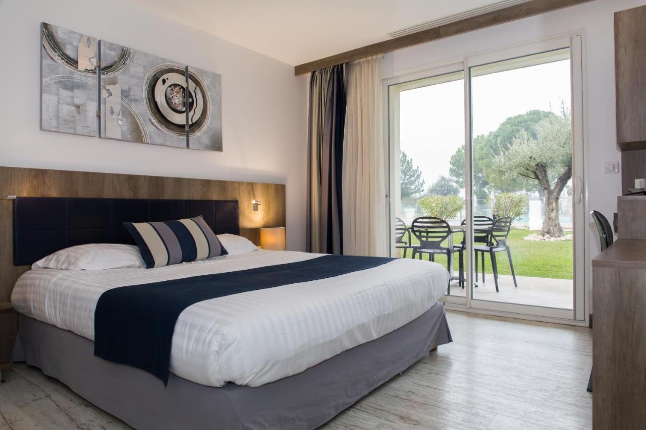 Le Domaine Des Oliviers Hotel Pierrelatte Eksteriør billede